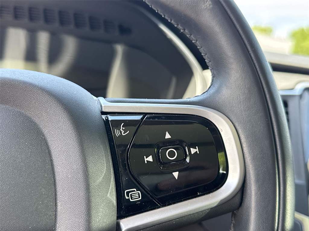 Thumbnail: 2021 Volvo XC90 - 13