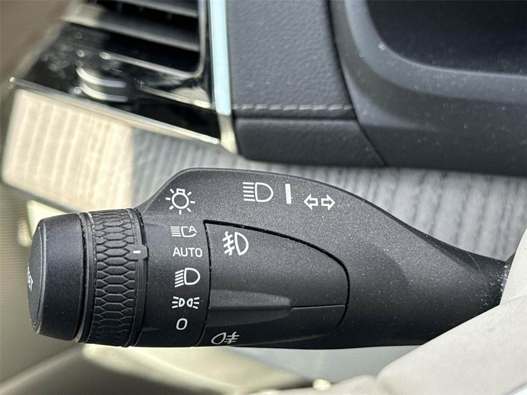 Thumbnail: 2021 Volvo XC90 - 20