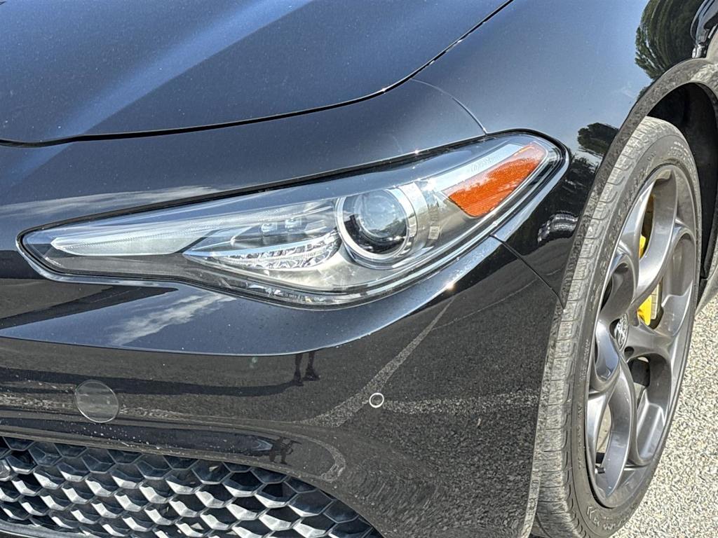 Thumbnail: 2019 Alfa Romeo Giulia - 20