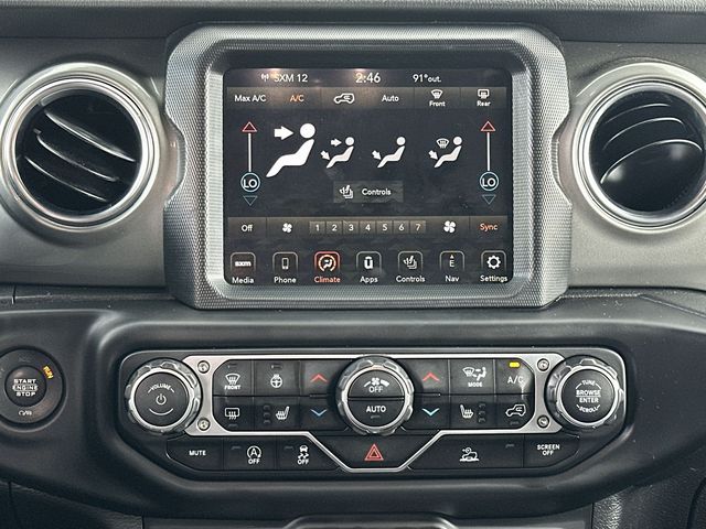 Thumbnail: 2022 Jeep Wrangler - 23