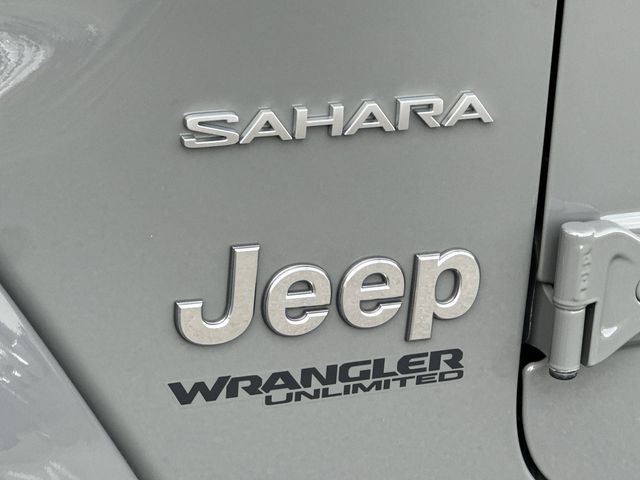 Thumbnail: 2022 Jeep Wrangler - 7