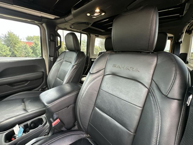 Thumbnail: 2022 Jeep Wrangler - 9