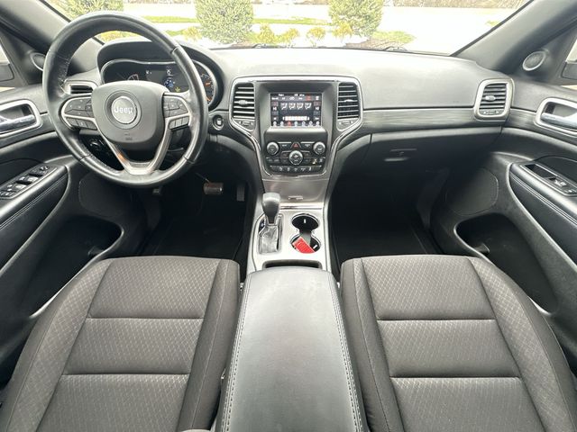 Thumbnail: 2020 Jeep Grand Cherokee - 10