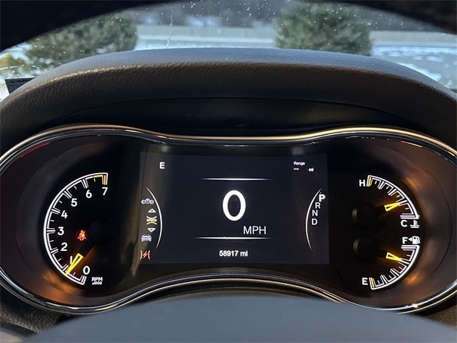 Thumbnail: 2020 Jeep Grand Cherokee - 12