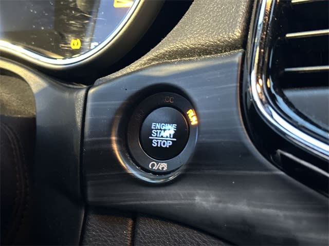 Thumbnail: 2020 Jeep Grand Cherokee - 17