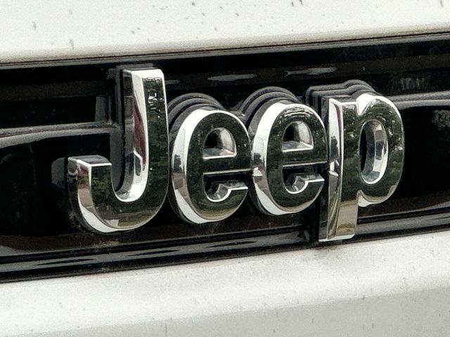 Thumbnail: 2023 Jeep Grand Cherokee - 18