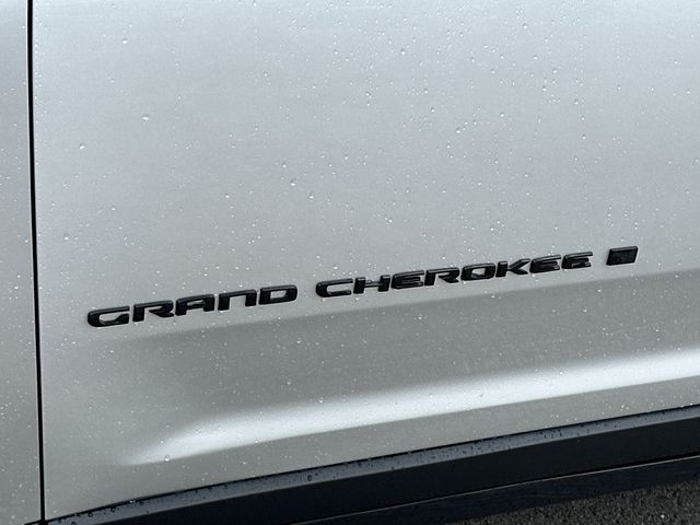 Thumbnail: 2023 Jeep Grand Cherokee - 7
