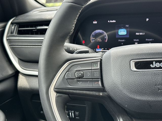 Thumbnail: 2023 Jeep Grand Cherokee - 15