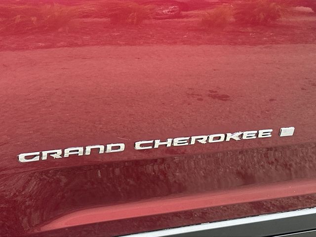 Thumbnail: 2023 Jeep Grand Cherokee - 30