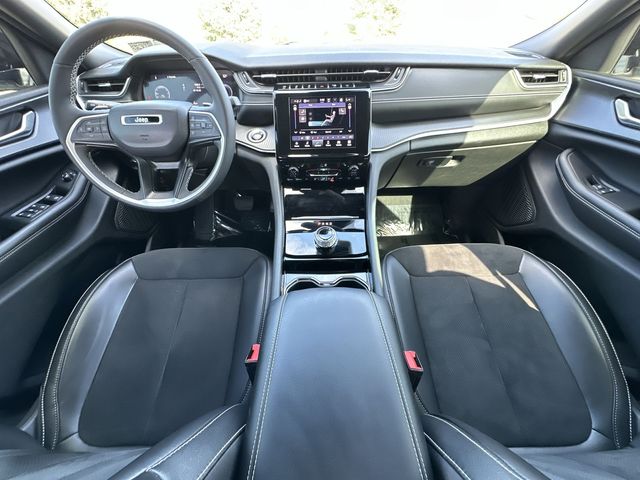 Thumbnail: 2023 Jeep Grand Cherokee L - 10