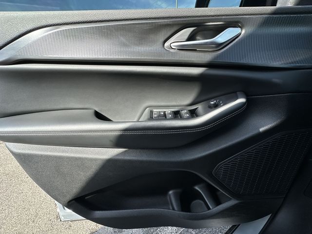 Thumbnail: 2023 Jeep Grand Cherokee L - 26