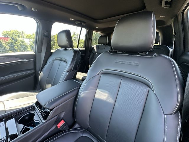 Thumbnail: 2023 Jeep Grand Cherokee - 10