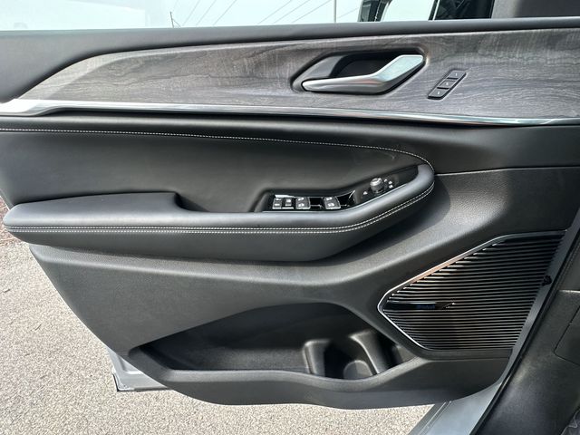 Thumbnail: 2023 Jeep Grand Cherokee - 26