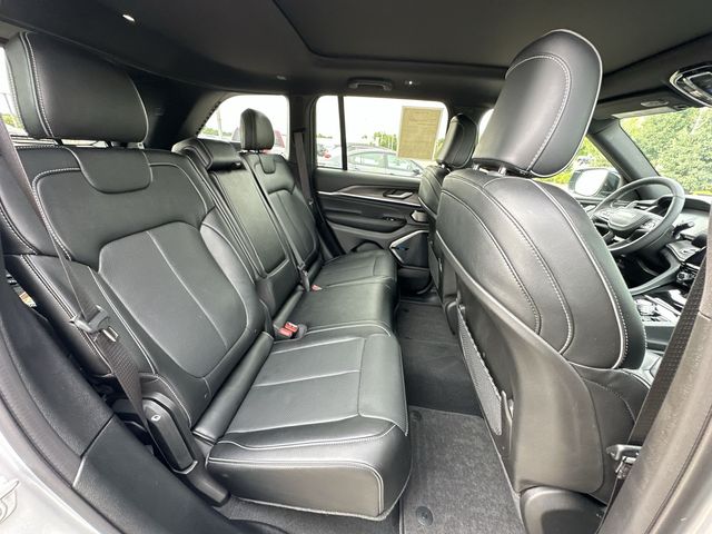 Thumbnail: 2023 Jeep Grand Cherokee - 30