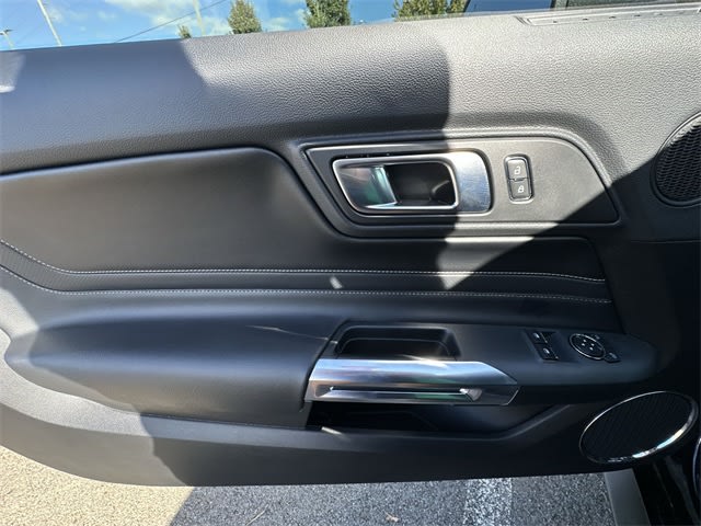 Thumbnail: 2022 Ford Mustang - 26