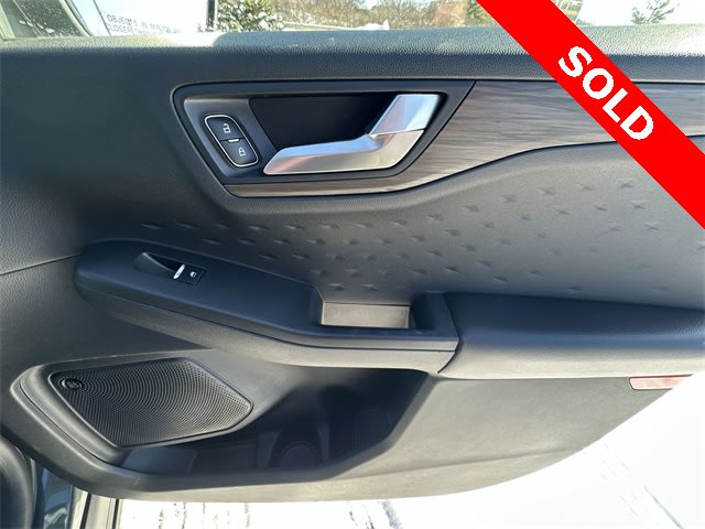 Thumbnail: 2020 Ford Escape - 28