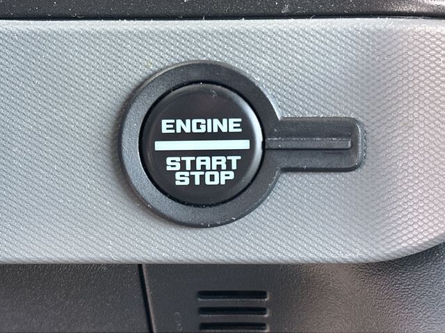 Thumbnail: 2022 Ford Bronco - 17