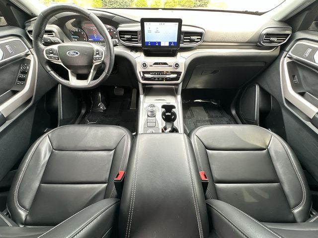 Thumbnail: 2023 Ford Explorer - 10