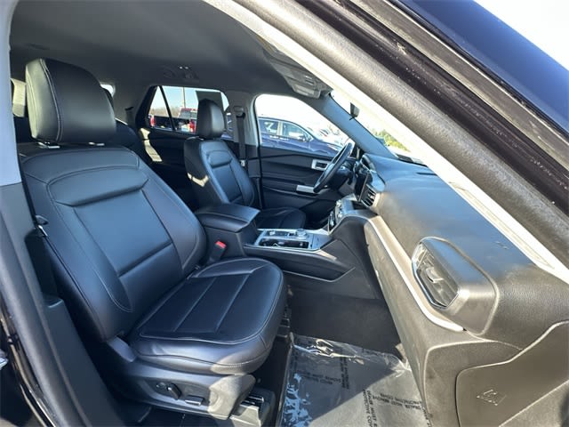 Thumbnail: 2023 Ford Explorer - 25