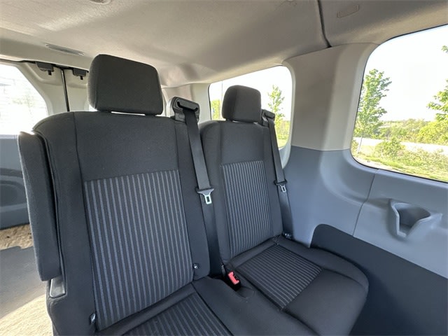Thumbnail: 2015 Ford Transit Series - 8