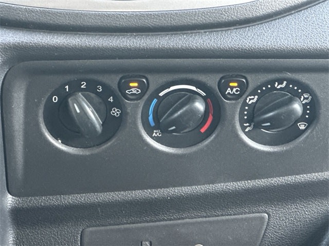 Thumbnail: 2015 Ford Transit Series - 13