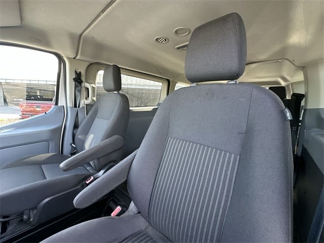 Thumbnail: 2015 Ford Transit Series - 7