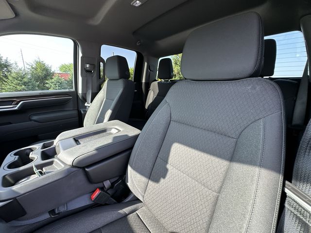 Thumbnail: 2026 Chevrolet Silverado 1500 - 9