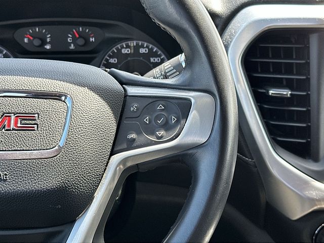 Thumbnail: 2017 GMC Acadia - 15