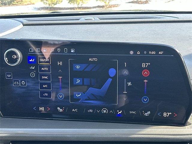 Thumbnail: 2025 Chevrolet Traverse - 21