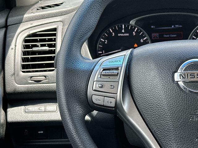Thumbnail: 2015 Nissan Altima - 14