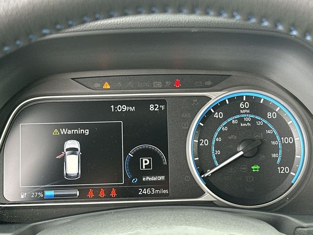 Thumbnail: 2025 Nissan Leaf - 12