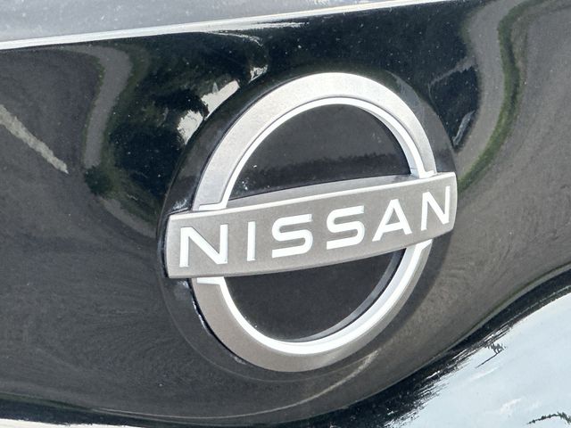 Thumbnail: 2025 Nissan Leaf - 7