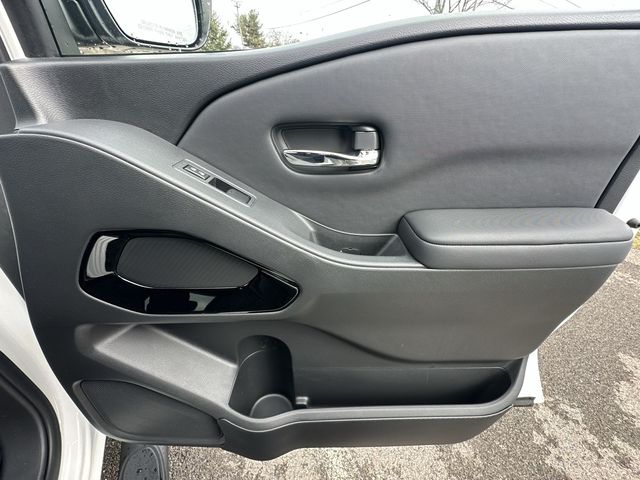 Thumbnail: 2023 Nissan Frontier - 25