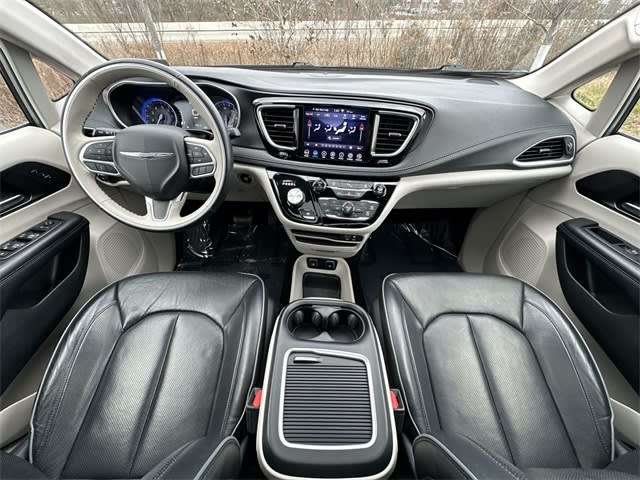 2020 Chrysler Pacifica Limited 10