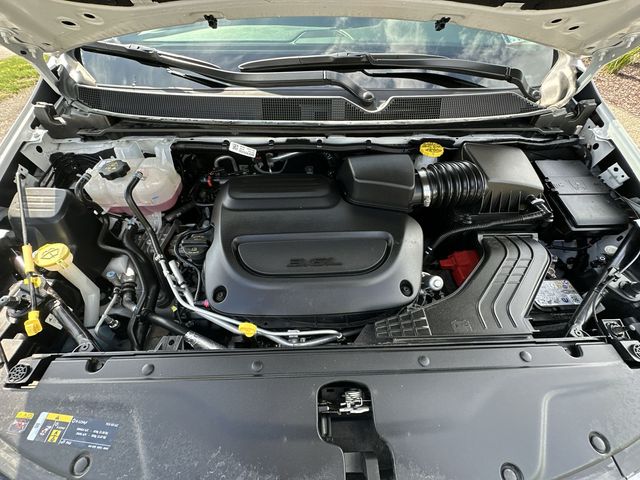 Thumbnail: 2026 Chrysler Pacifica - 9