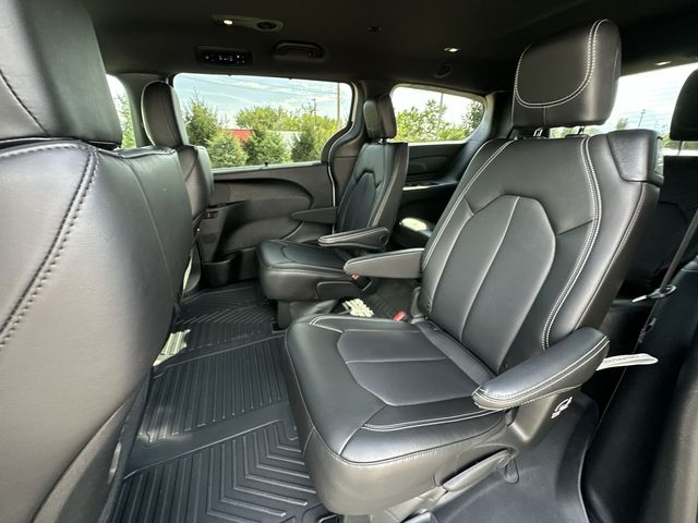 Thumbnail: 2026 Chrysler Pacifica - 13