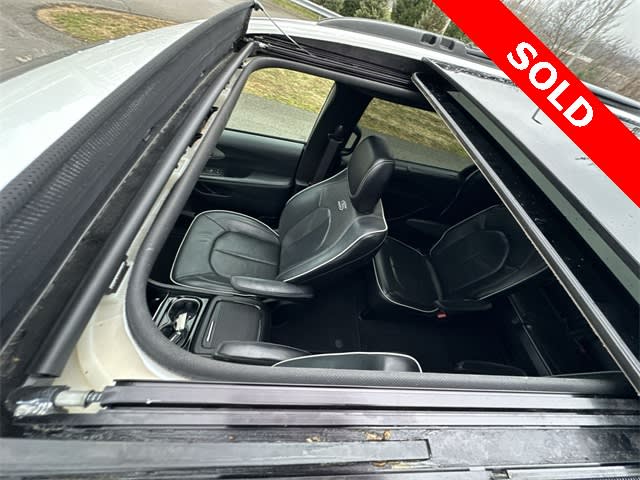 Thumbnail: 2021 Chrysler Pacifica - 17