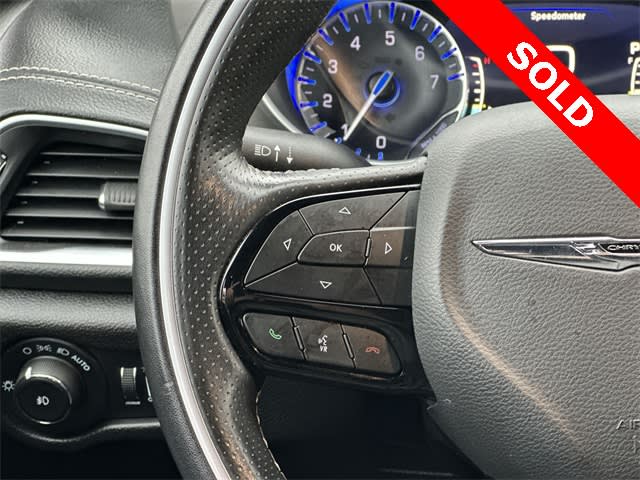 Thumbnail: 2021 Chrysler Pacifica - 18