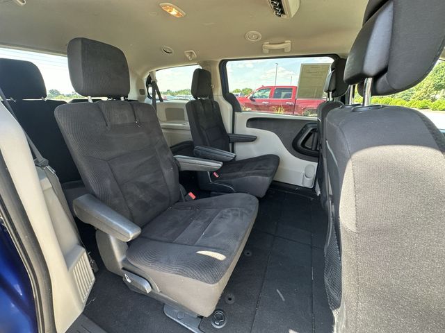 Thumbnail: 2019 Dodge Grand Caravan - 25