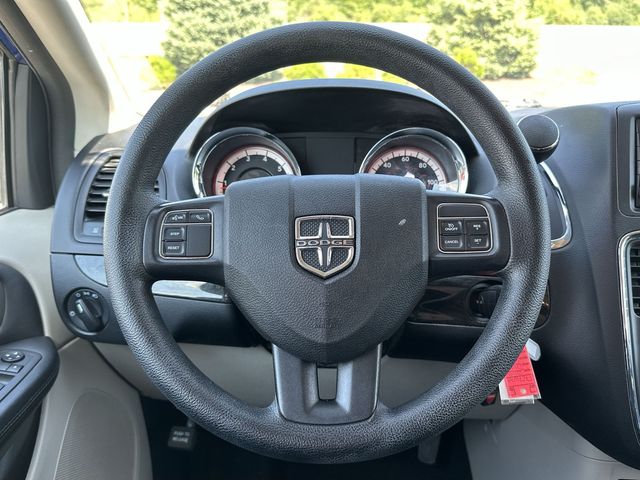 Thumbnail: 2019 Dodge Grand Caravan - 2