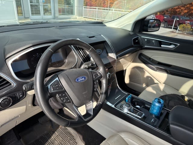 Thumbnail: 2019 Ford Edge - 2