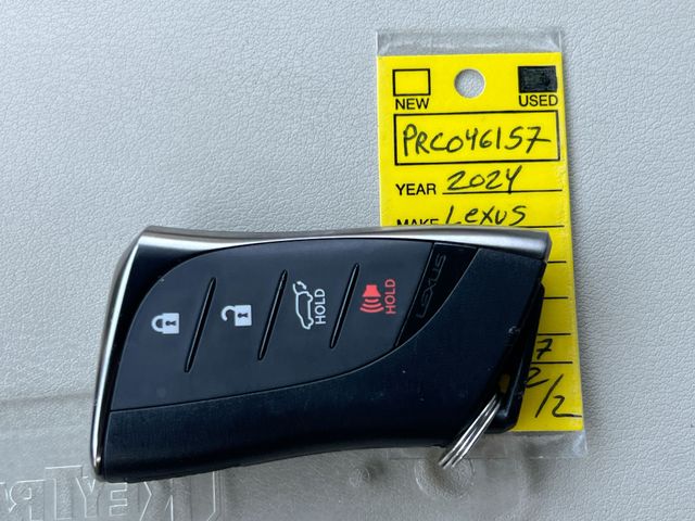 Thumbnail: 2024 Lexus ES - 17