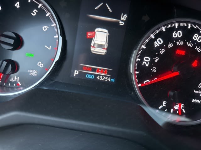 Thumbnail: 2020 Toyota RAV4 - 7