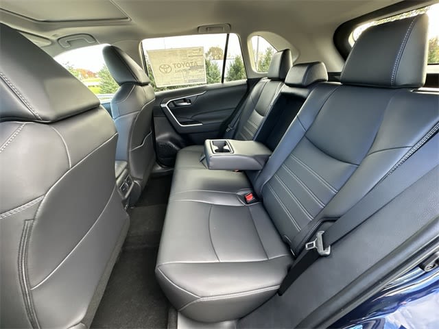 Thumbnail: 2025 Toyota RAV4 - 12