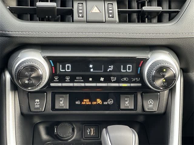 Thumbnail: 2025 Toyota RAV4 - 22