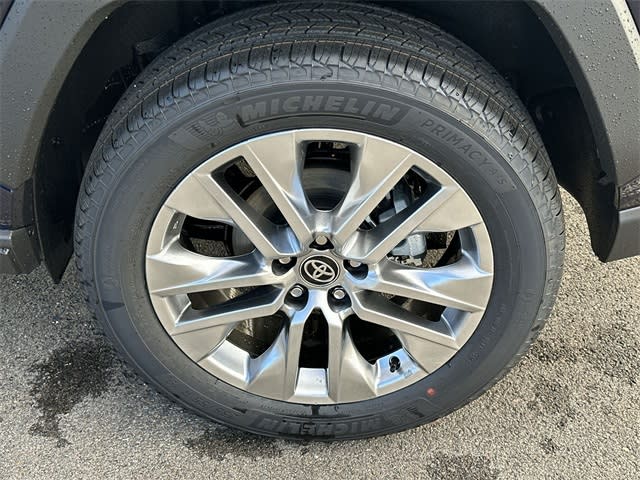 Thumbnail: 2025 Toyota RAV4 - 8