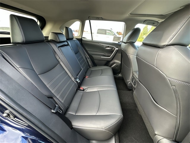 Thumbnail: 2025 Toyota RAV4 - 26