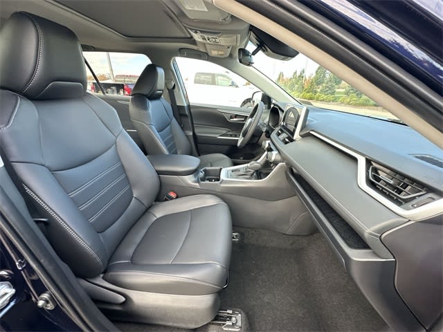 Thumbnail: 2025 Toyota RAV4 - 24