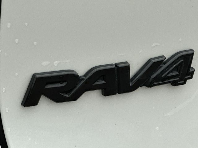 Thumbnail: 2024 Toyota RAV4 - 21