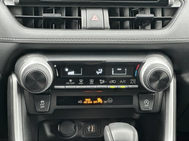 Thumbnail: 2024 Toyota RAV4 - 23
